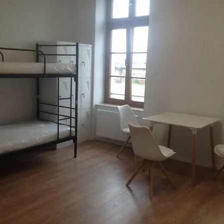 Hostel Dworcowy W Dzierzoniowie