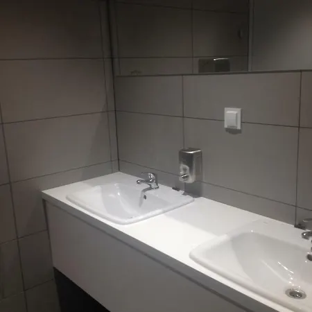 Hostel Dworcowy W Dzierzoniowie